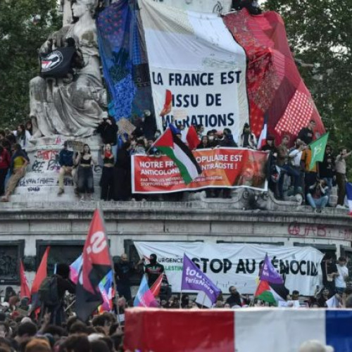 Noul Front National devine cea mai puternică forță politică din Franța