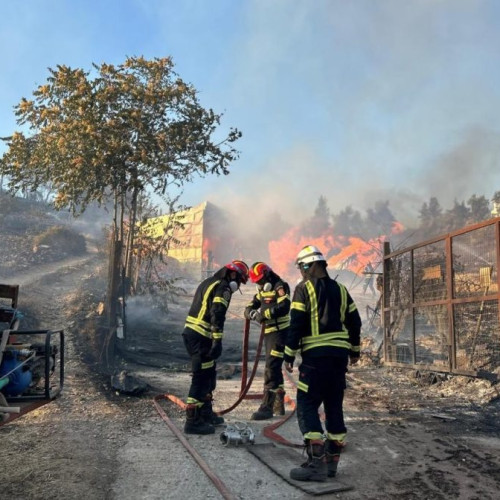 Alertă în Grecia: incendiu devastator lângă Atena