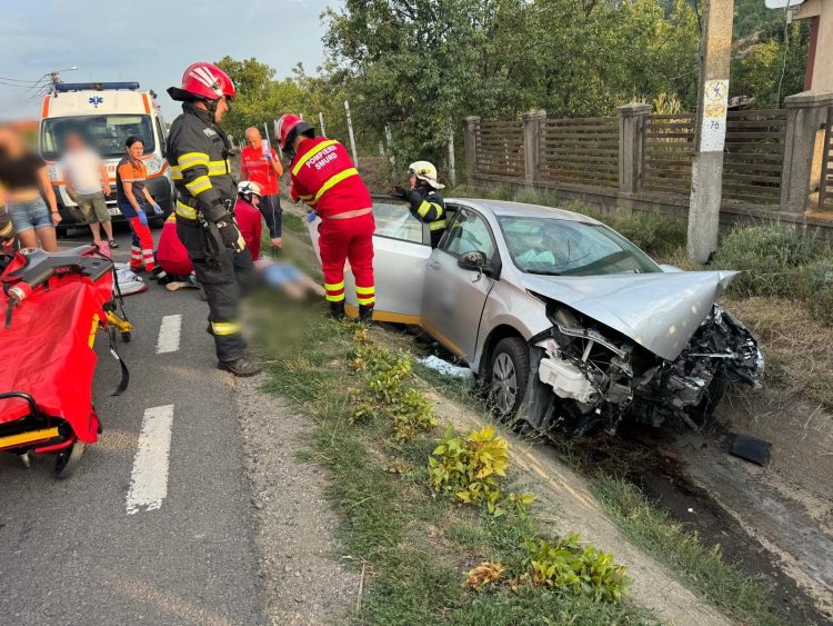 Accident tragic în Maramureș: un pasager a murit, iar alții au fost răniți