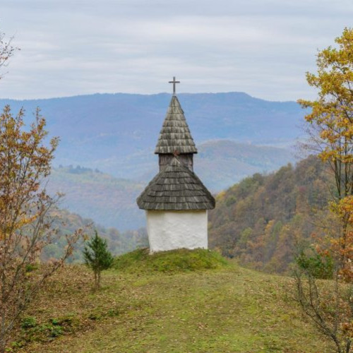 Pustnicul și Biserica din Tiliuta: O istorie de credință și reconstrucție