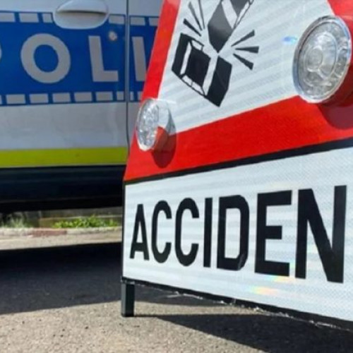 Accident la Cernești. Coliziune între două autoturisme după ce un șofer a pătruns cu mașina pe contrasens