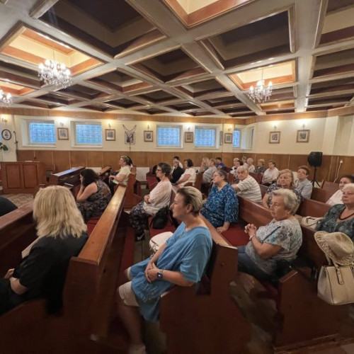 O seară de comuniune și întărire spirituală. Întâlnirea lunară a Reuniunii Mariane de la Parohia „Sfânta Cruce” din Baia Mare
