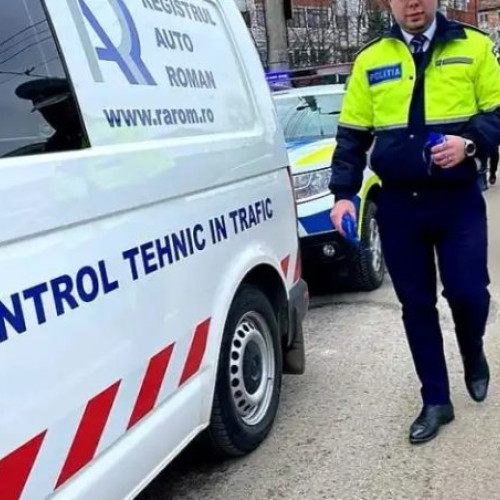Polițiști și reprezentanți RAR au verificat 22 de autovehicule în Maramureș
