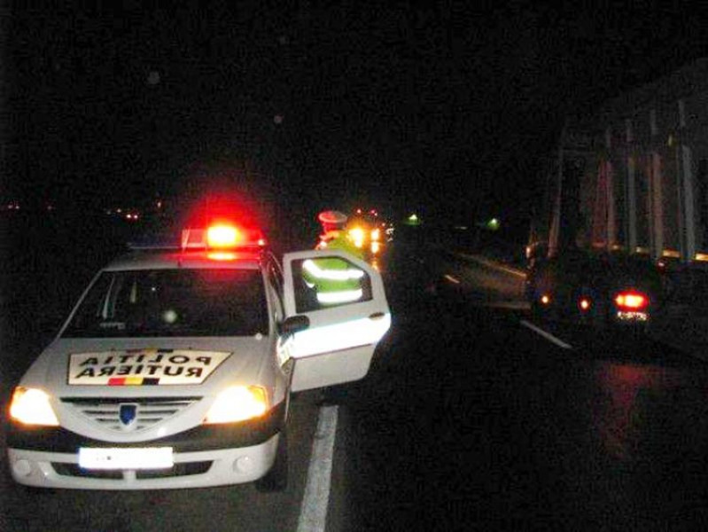 Polițiștii cercetează fapte de lovire, amenințare și distrugere în Borșa