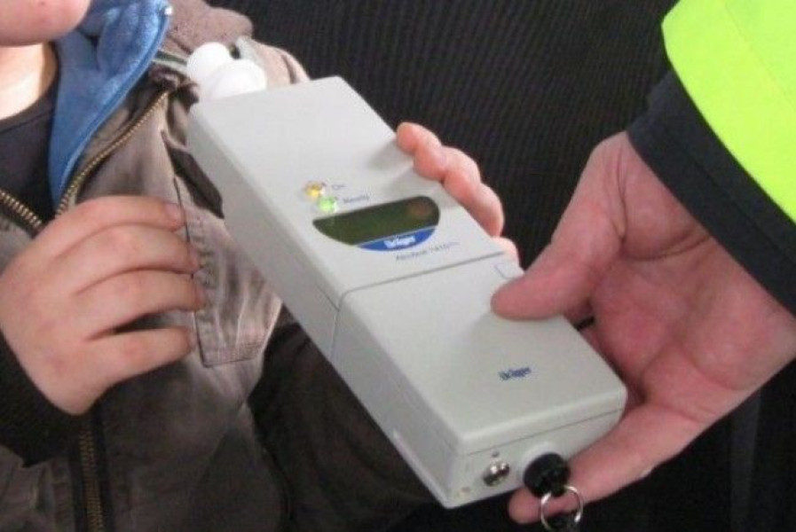Bărbat prins la volan în Baia Mare cu alcoolemie de 0,94 mg/l în aerul expirat