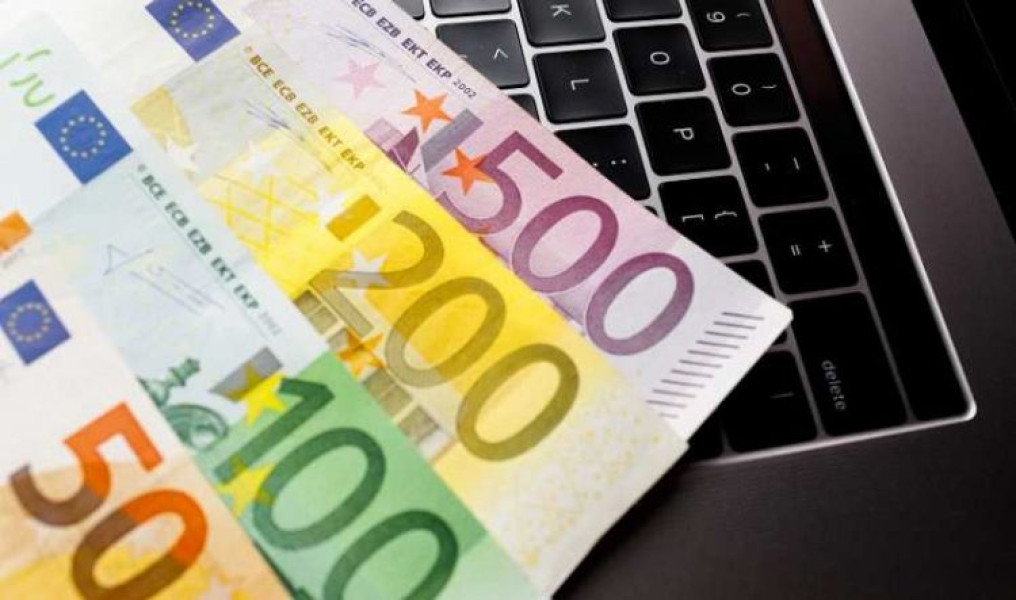 Doi maramureșeni victime ale unor înșelăciuni informatice au reclamat faptele