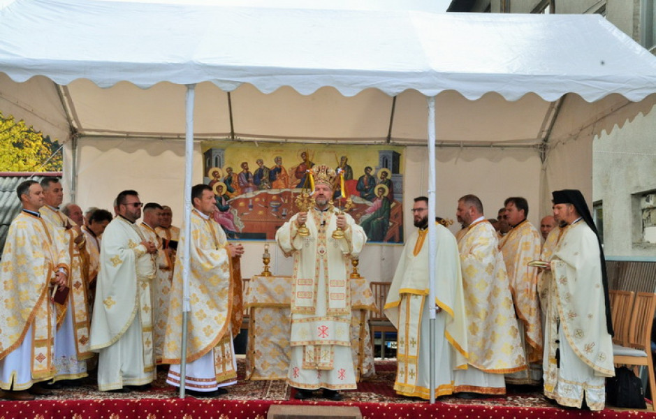 Biserica din Rozavlea a fost sfințită în prezența Preasfințitului Vasile Bizău