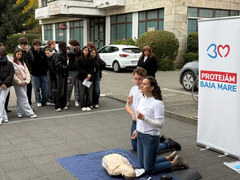 Campania „Fii pregătit să salvezi vieți” se desfășoară la Baia Mare cu elevi participanți