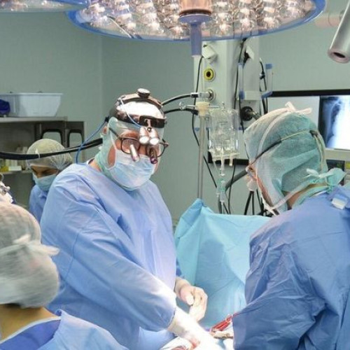 Virgil a beneficiat de intervenții chirurgicale complexe la Spitalul Clinic SANADOR