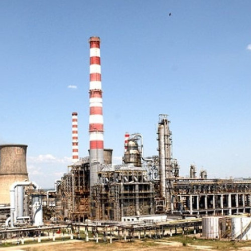 Explozie fără incendiu la rafinăria Lukoil din Ploieşti în timpul reviziei