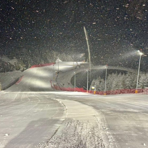 Ninge ca-n povești în Maramureș! Pârtia Olimpică de schi la Borșa și imagini surprinse în weekend!