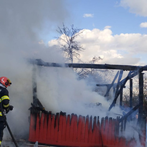 Știri: Incendii în această după-masă în Maramureș - Pompele maramureșene au luptat cu două focare!