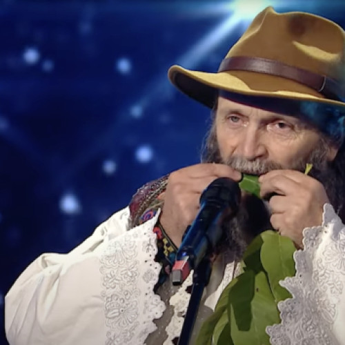 Meșterul popular Vasile Șușca din Săcel a impresionat la Românii au Talent cu cântatul la frunză și a fost declarat Tezaur Uman Viu.