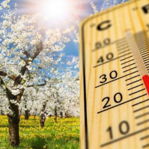 Vreme caldă pentru următoarele două săptămâni în România: Meteorologii prevăd ploi și temperaturi de până la 26 de grade