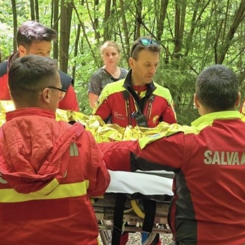 Echipa de salvatori montani din Maramureș, intervenție în Zona Mogoșa-Șuior pentru salvarea unui băiețel de 9 ani