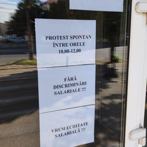 Angajații de la Arhivele Naționale din Maramureș au intrat în grevă pentru două ore în semn de protest împotriva discriminării salariale