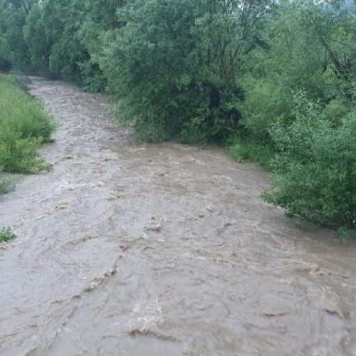 Pericole de inundații in regiunea Vişeu și Iza. Cod galben emis de Hidrologie