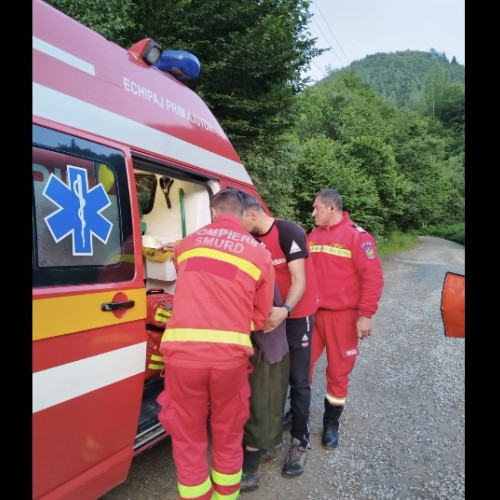 Salvare de urgență în Maramureș: Femeie rănită salvată în Vișeu de Sus de salvamontiști