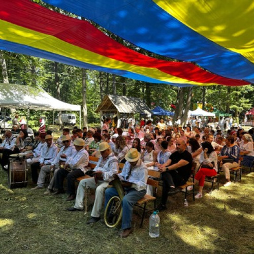 Participarea reprezentanților județului Maramureș la conferința de deschidere a taberei „PUNTE 2024” și la Festivalul „Eminesciana” în Republica Moldova